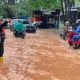 Samarinda Kembali Terendam Banjir, Brimob Sampai Turun Tangan Evakuasi