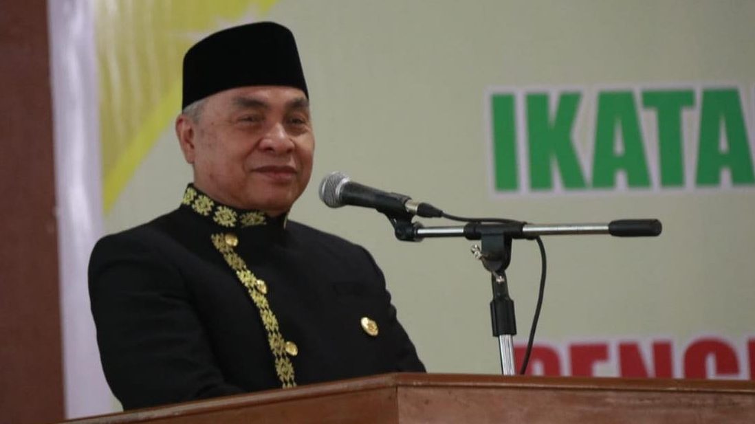 Jokowi Tetap Ngotot Hapus Honorer, Isran Noor: Di Mana Empati Pemerintah?
