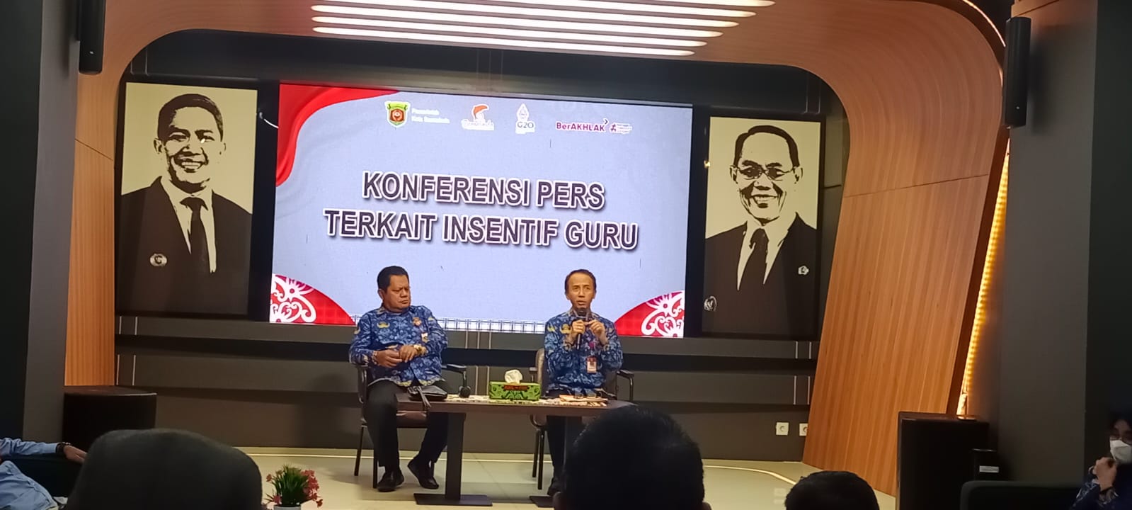 PEMKOT SAMARINDA INSENTIF GURU