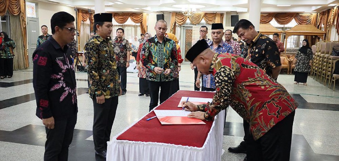 16 pejabat dilantik