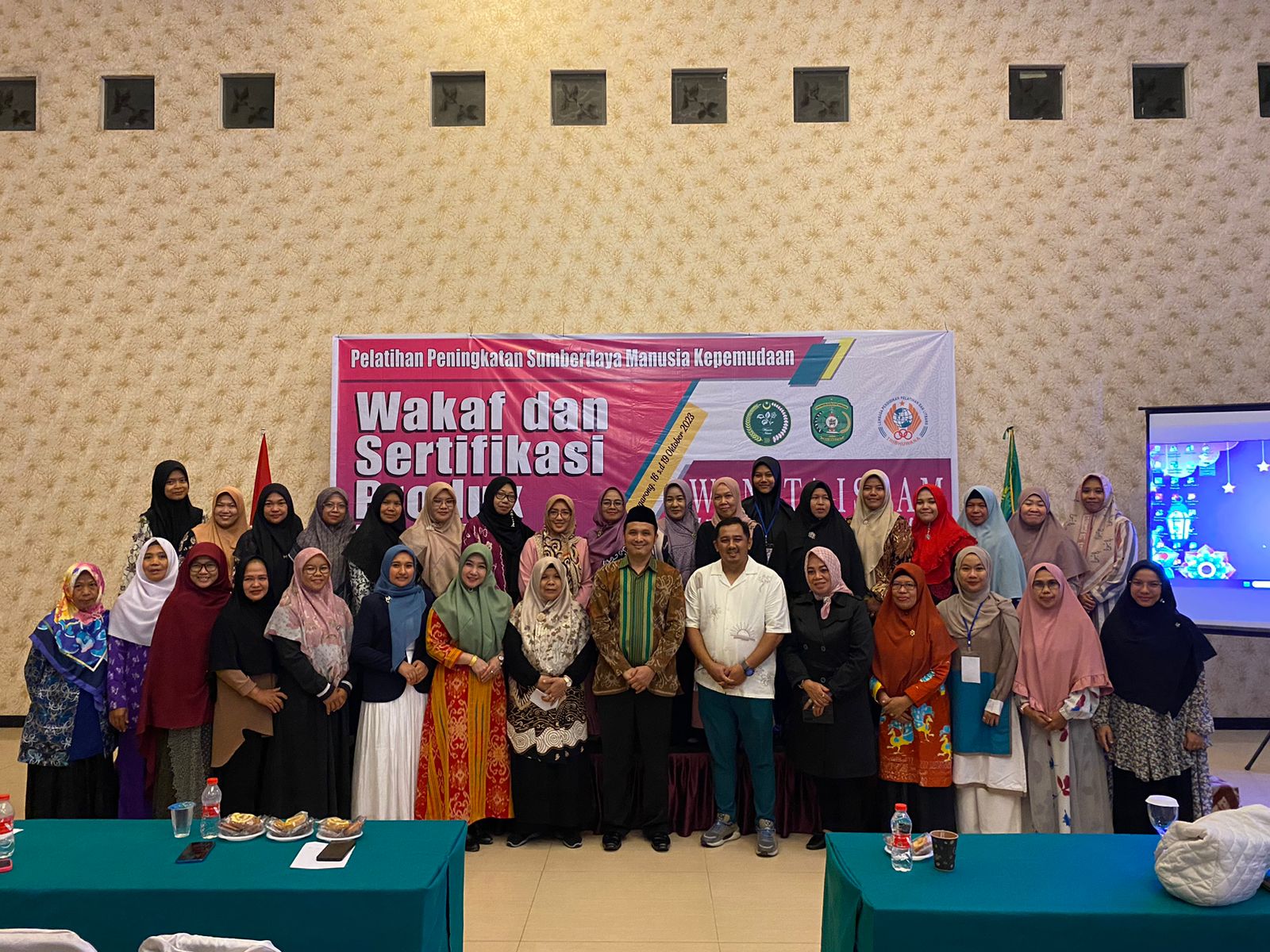 wanita islam kukar