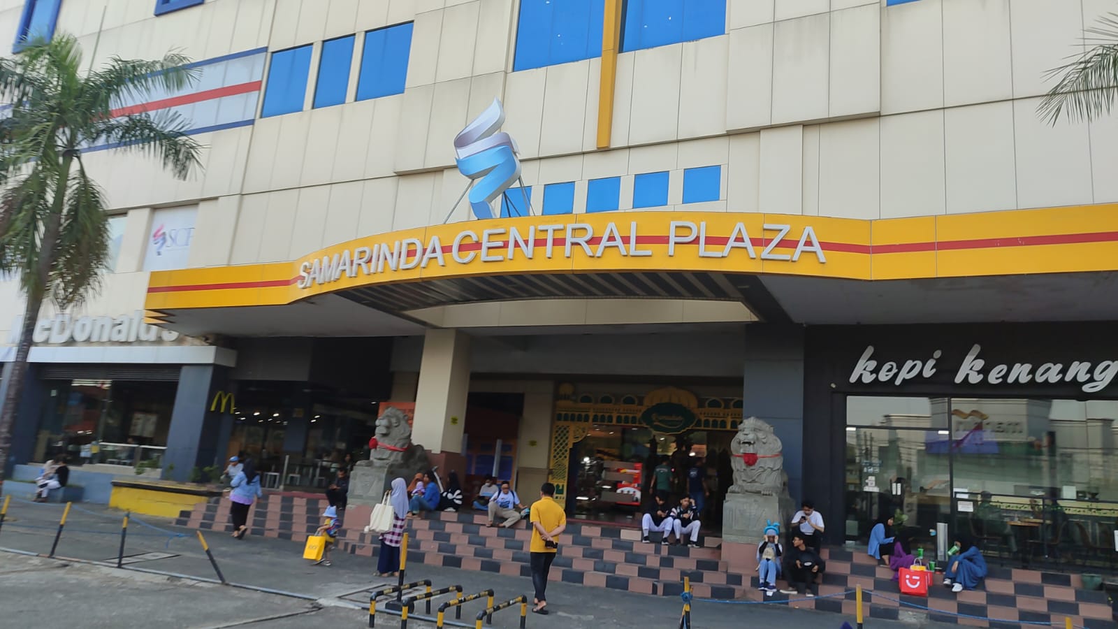 mal SCP belum kantongi izin parkir
